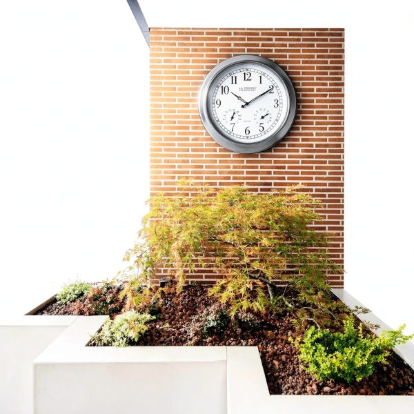 La Crosse Technology Atomic Clock 18 Inch Silver-5